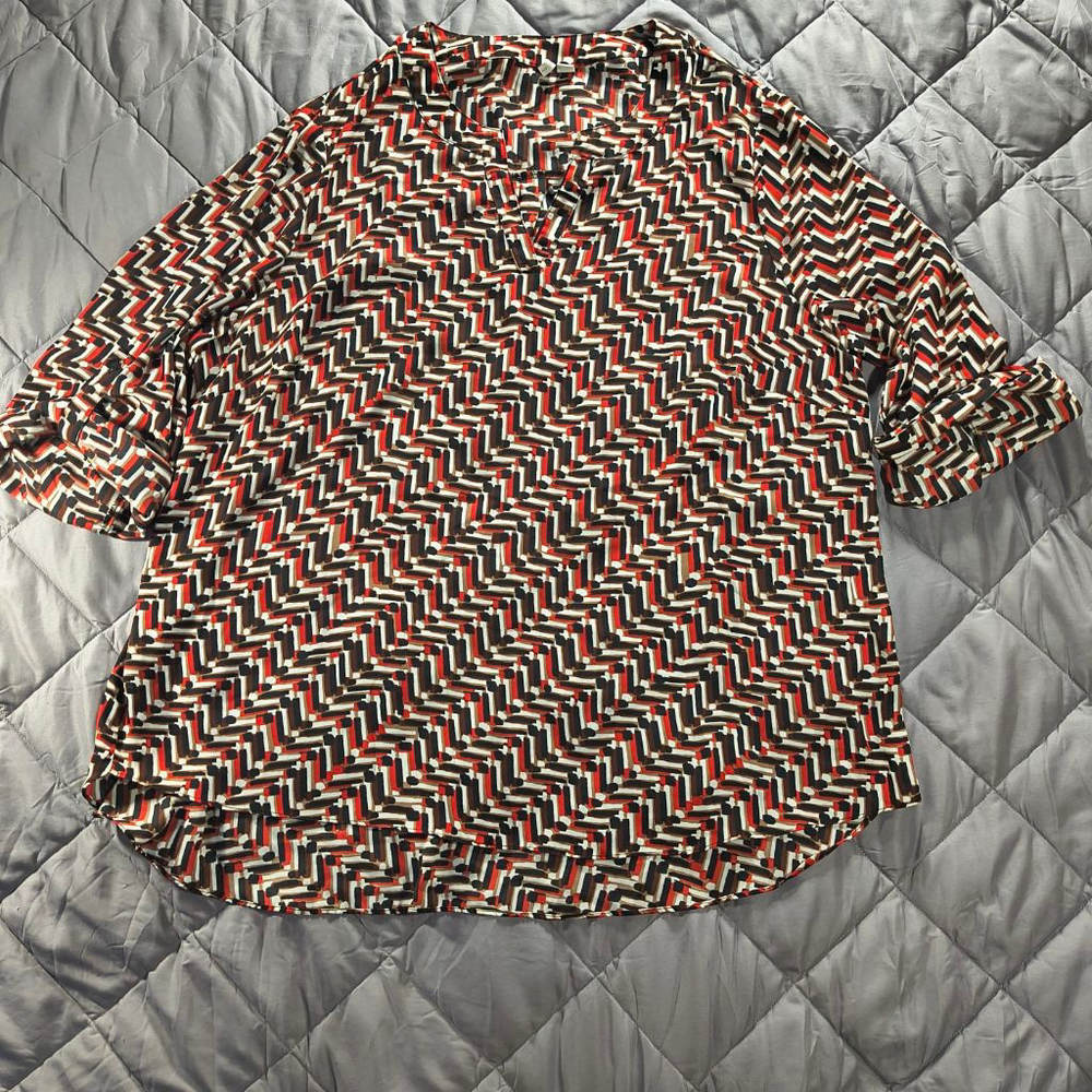 (22/24W) Women's Cato Red Brown White and Black Geometric Patterned Blouse